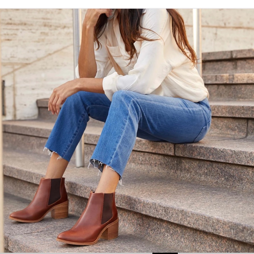 Nisolo Heeled Chelsea Boots